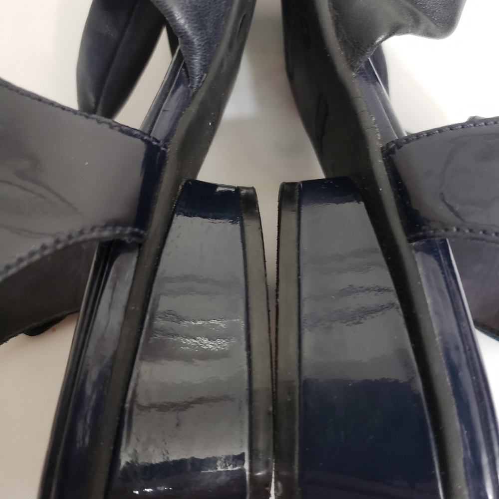 #Nurture Shaker Women Soft Dark Navy Leather Dress Sandals - Picture 9 of 16